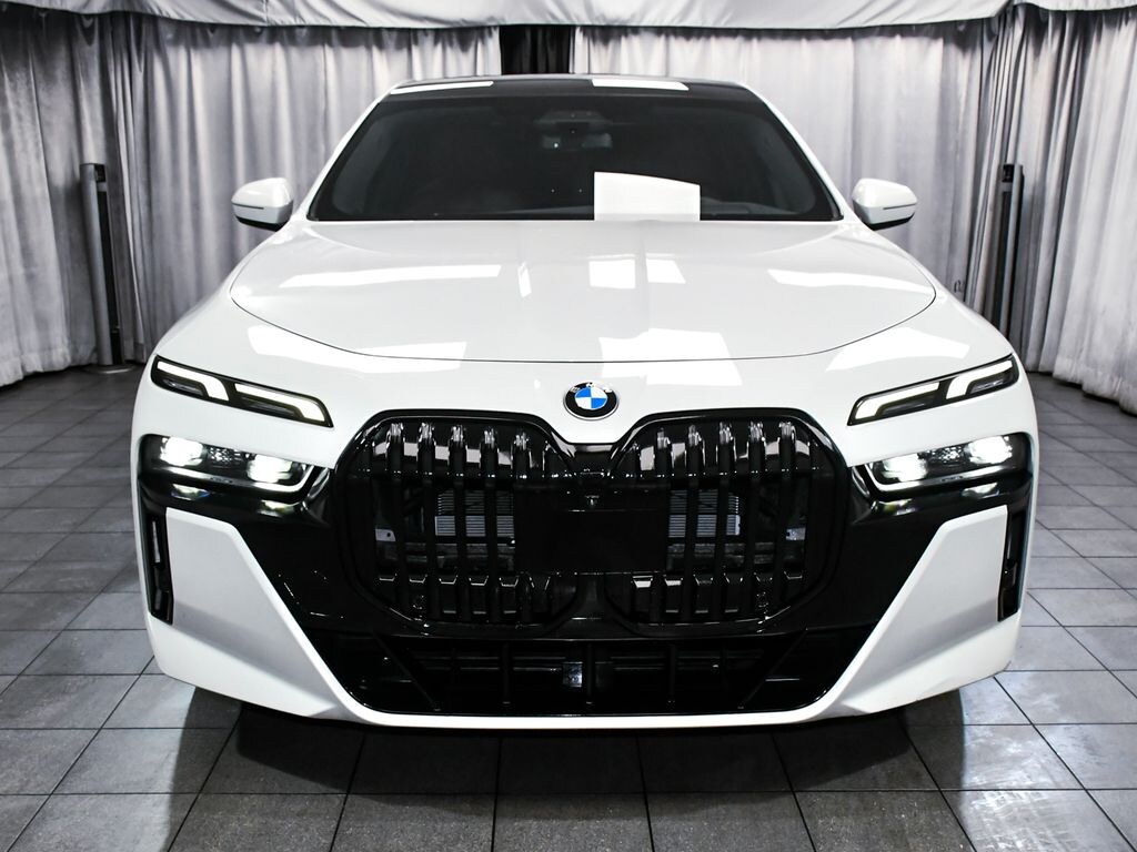 Used 2023 BMW 760i xDrive Sedan