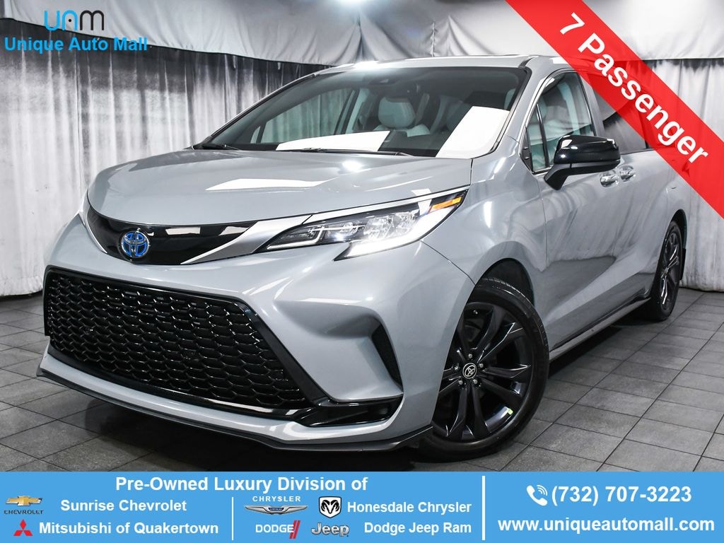 Used 2024 Toyota Sienna XSE 7 Passenger Van Passenger Van