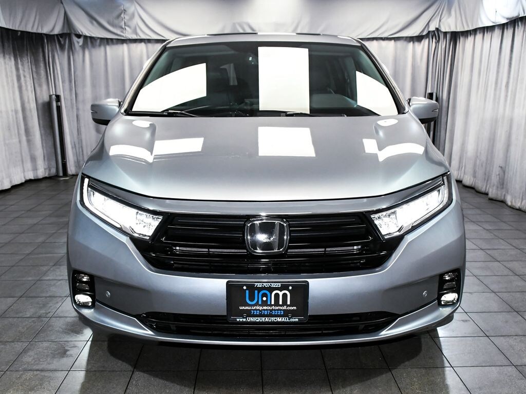Used 2023 Honda Odyssey Touring Van