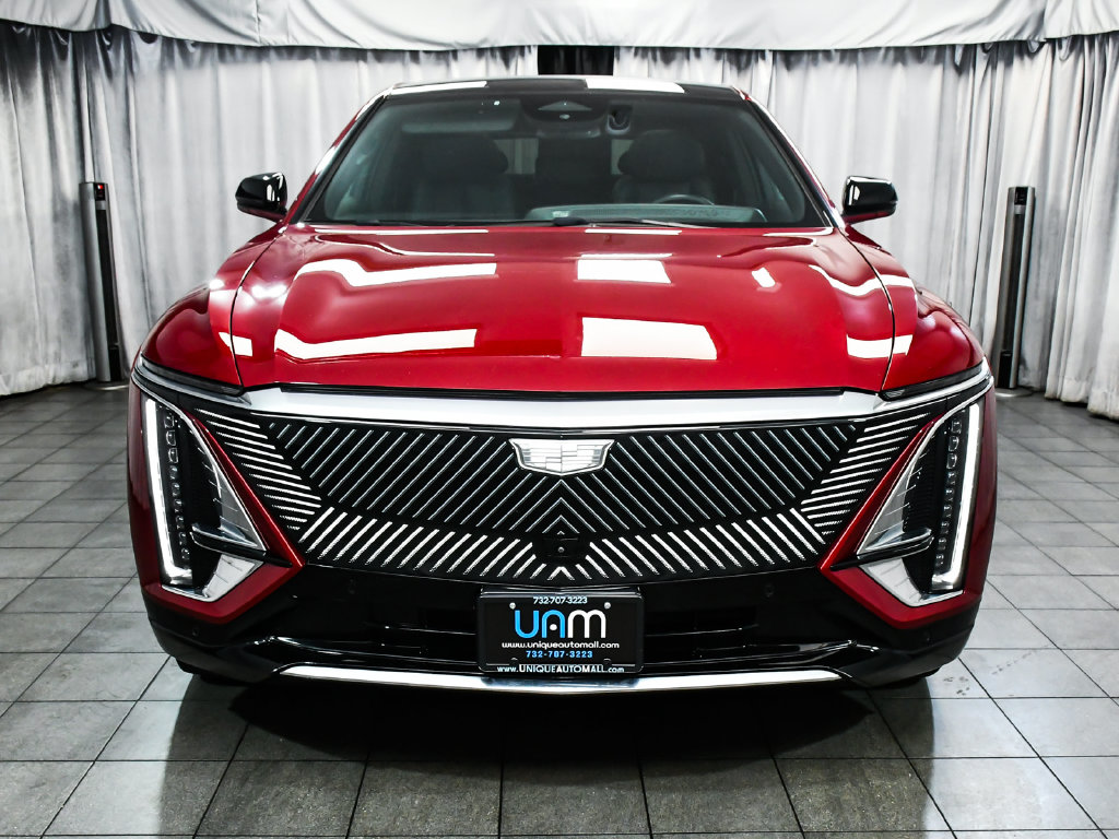 Used 2024 CADILLAC LYRIQ Luxury SUV