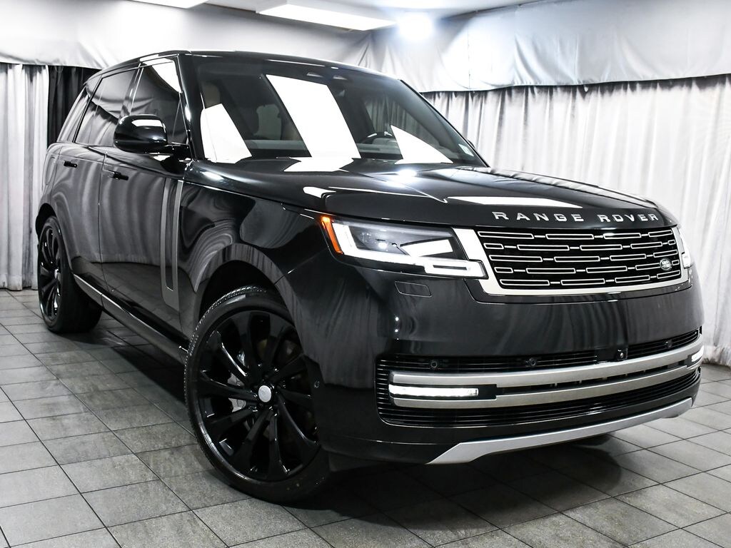 Used 2025 Land Rover Range Rover P530 SE SUV