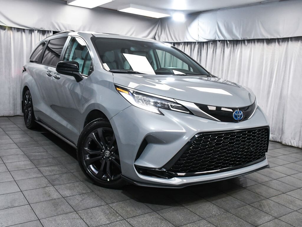 Used 2024 Toyota Sienna XSE 7 Passenger Van Passenger Van
