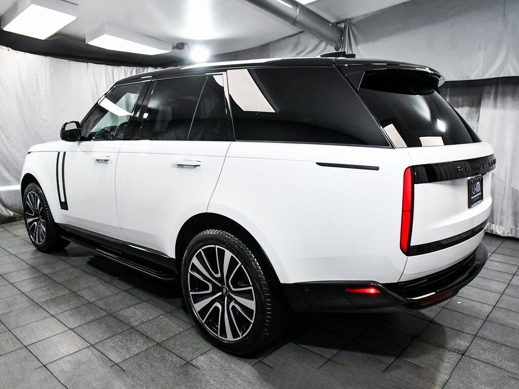 Used 2024 Land Rover Range Rover P400 SE SUV