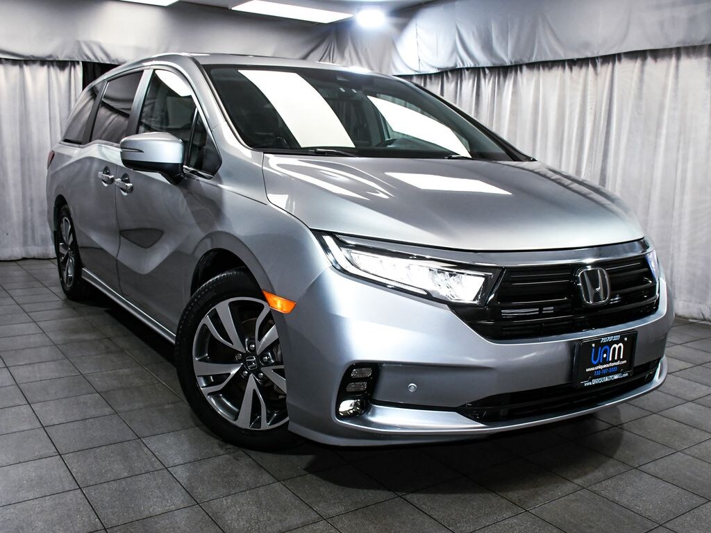 Used 2023 Honda Odyssey Touring Van
