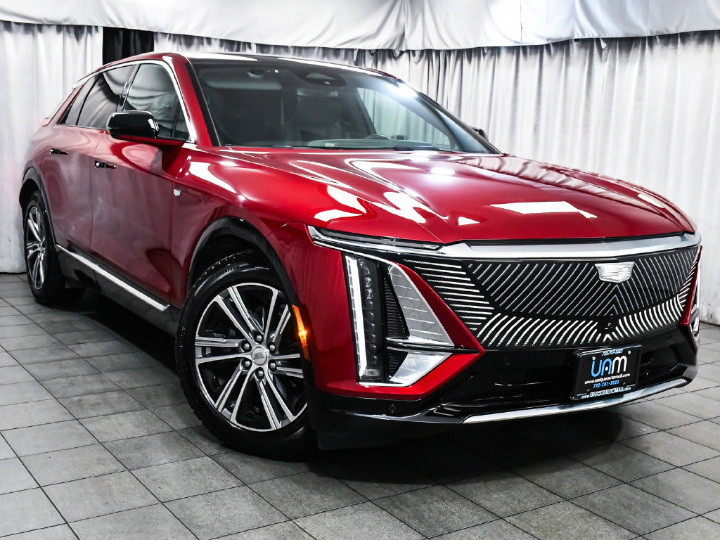 Used 2024 CADILLAC LYRIQ Luxury SUV