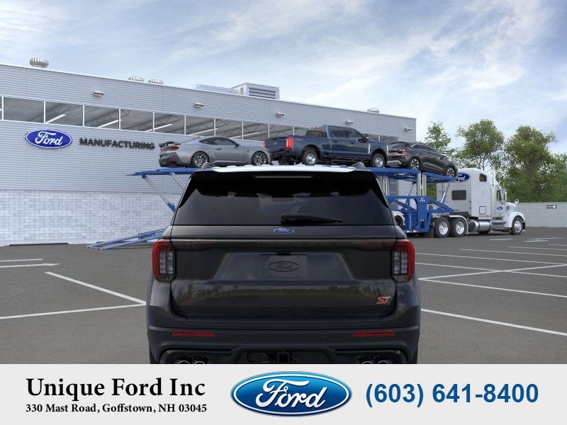 2025 Ford Explorer ST photo 2
