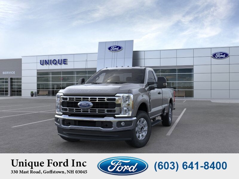 2025 Ford F-250 XLT photo 2
