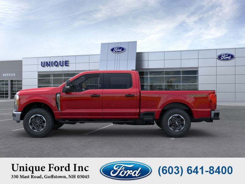 2025 Ford F-250 XLT photo 3
