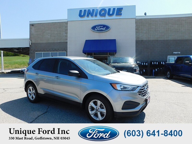 2021 Ford Edge SE photo 3