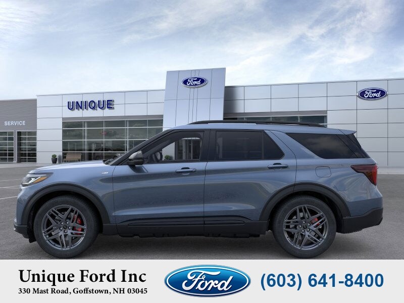 2025 Ford Explorer ST-Line photo 3