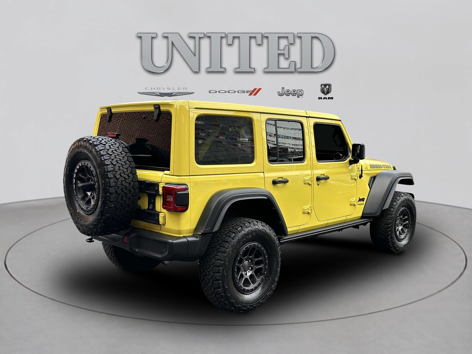 2022 Jeep Wrangler Unlimited High Tide photo 3