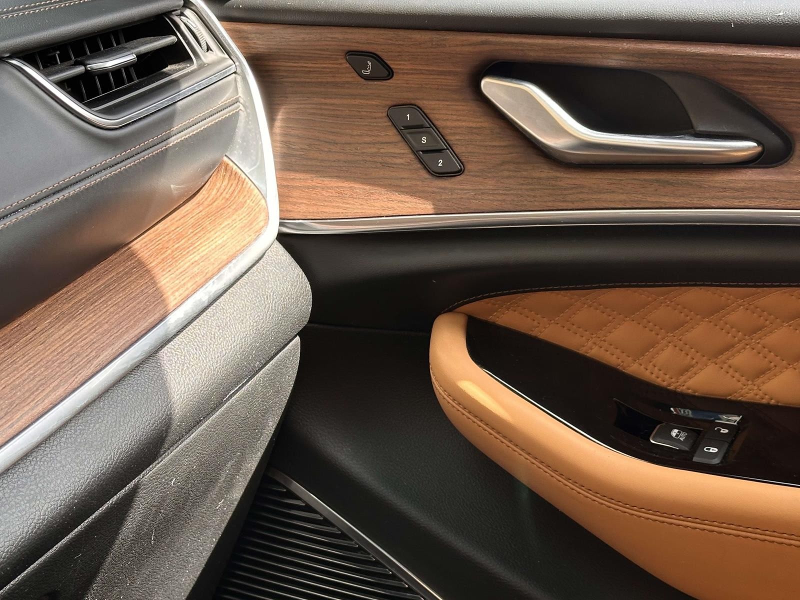 2022 Jeep Grand Cherokee Summit - Photo 29