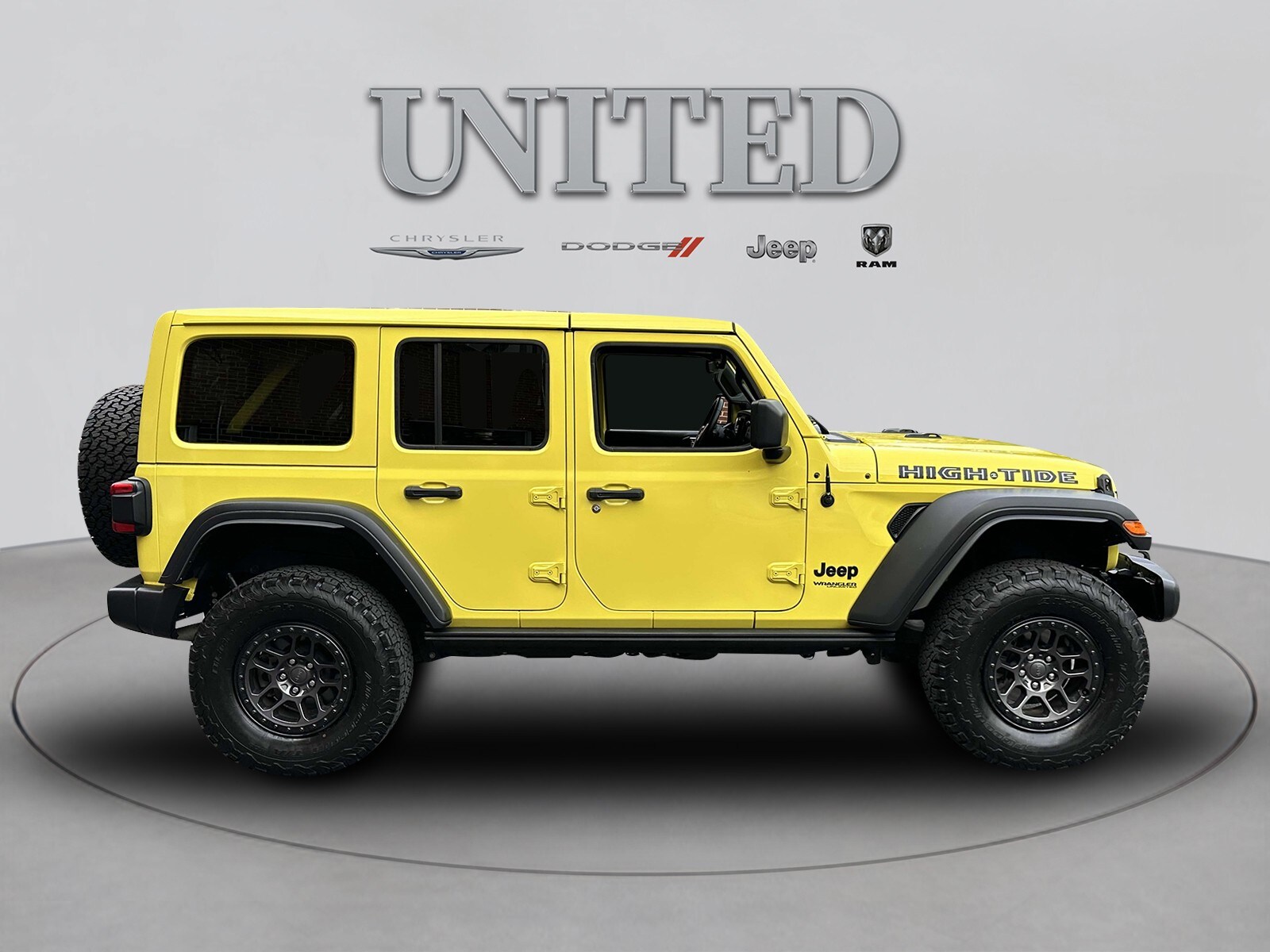2022 Jeep Wrangler Unlimited High Tide photo 2