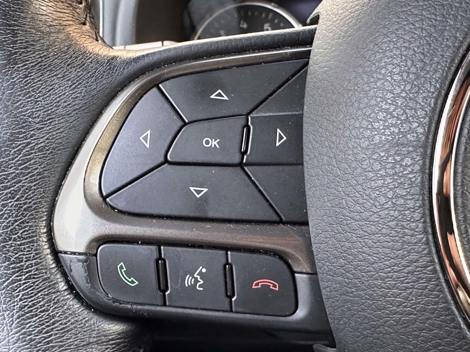 2020 Jeep Renegade Limited - Photo 25