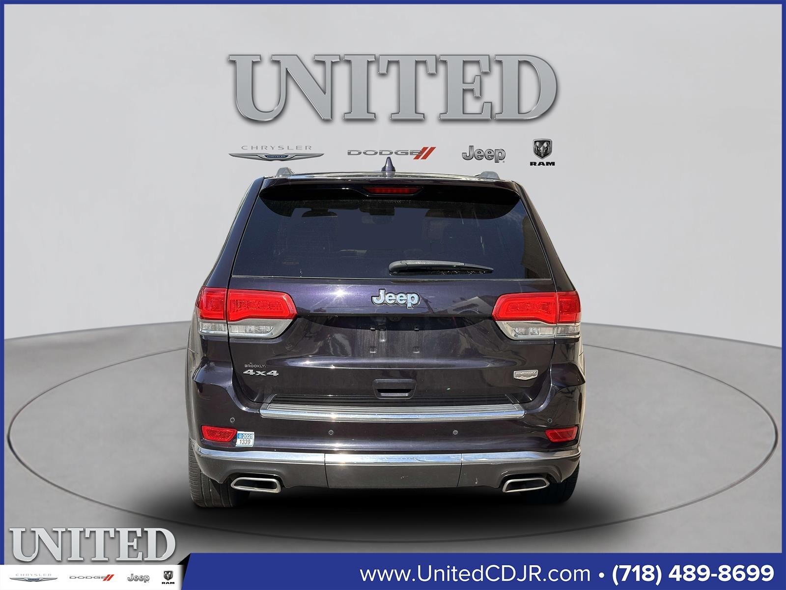 2019 Jeep Grand Cherokee Summit photo 4