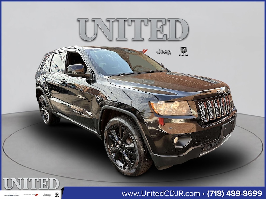 Used 2012 Jeep Grand Cherokee Laredo SUV