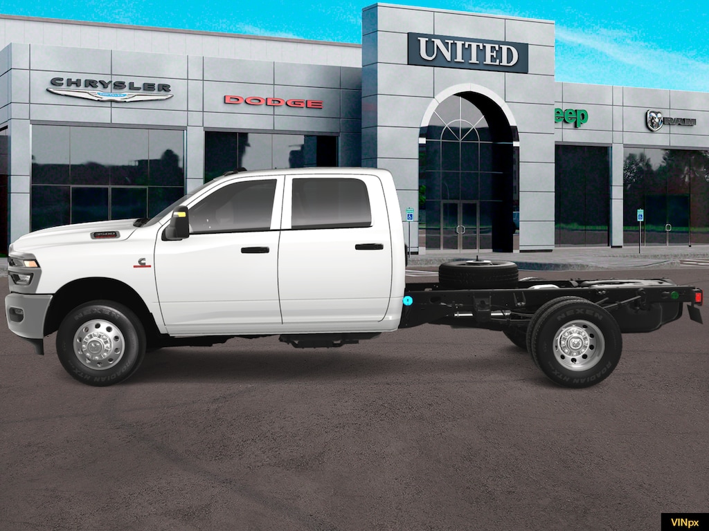 New 2025 Ram 3500 Chassis Cab 3500 TRADESMAN CREW CAB CHASSIS 4X4 60' CA Pickup