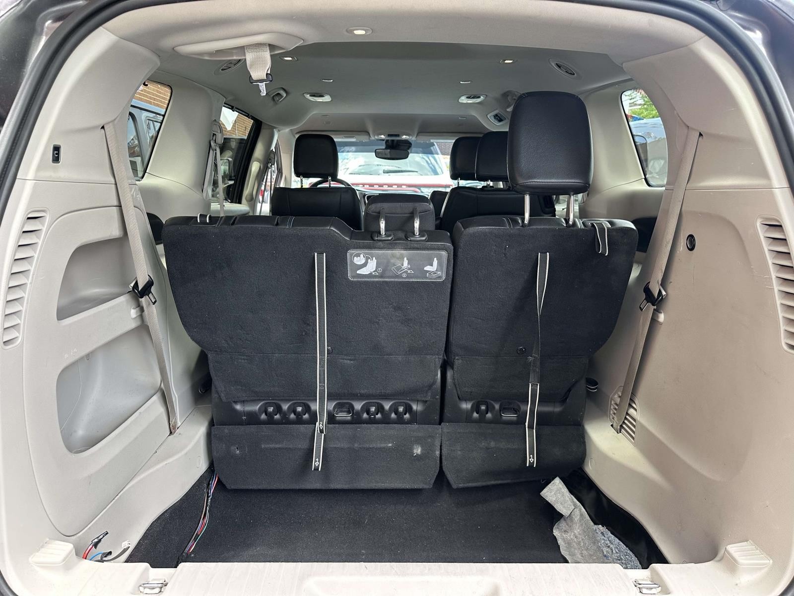 2021 Chrysler Pacifica Touring L - Photo 10