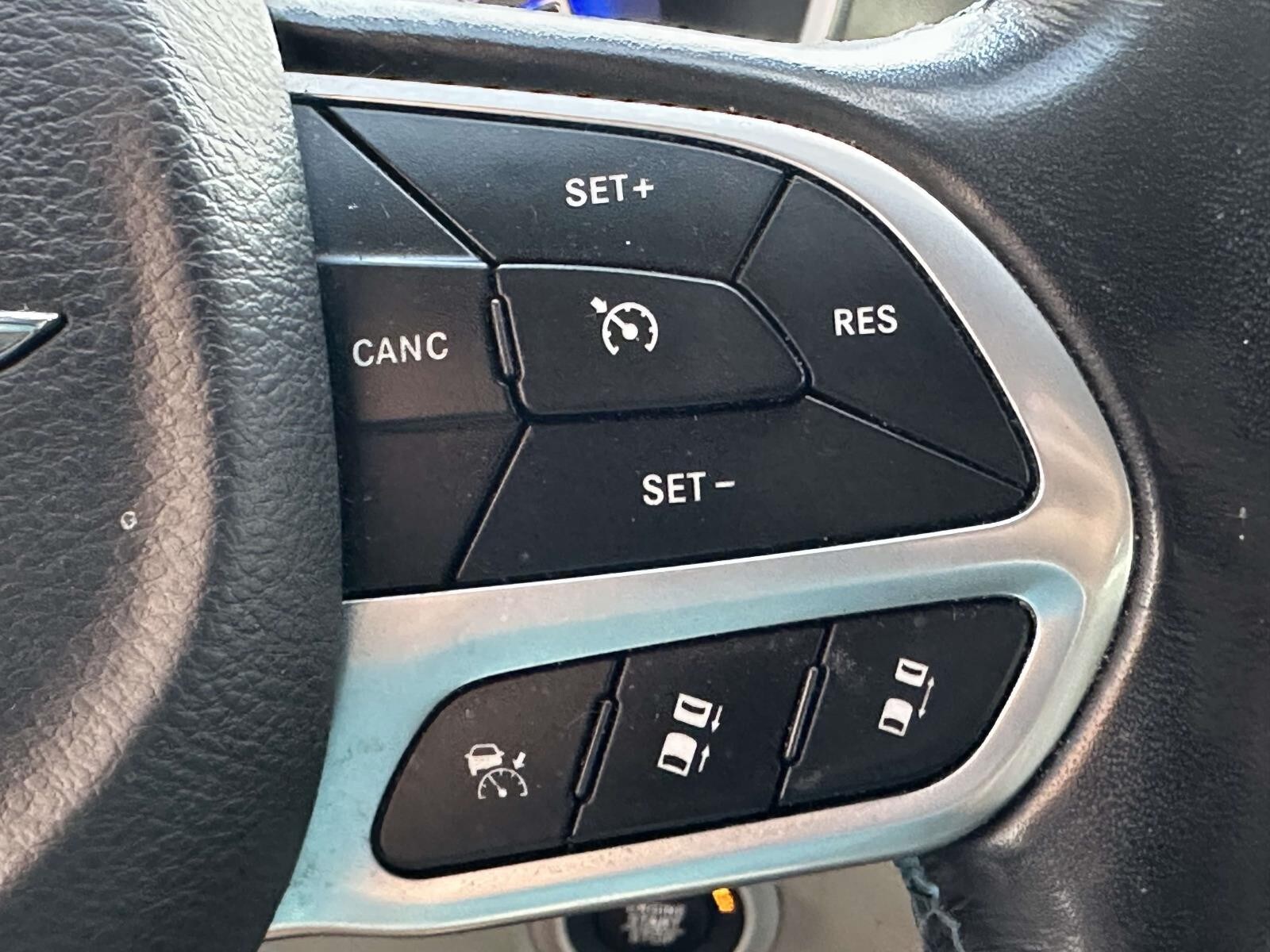 2021 Chrysler Pacifica Touring L - Photo 29
