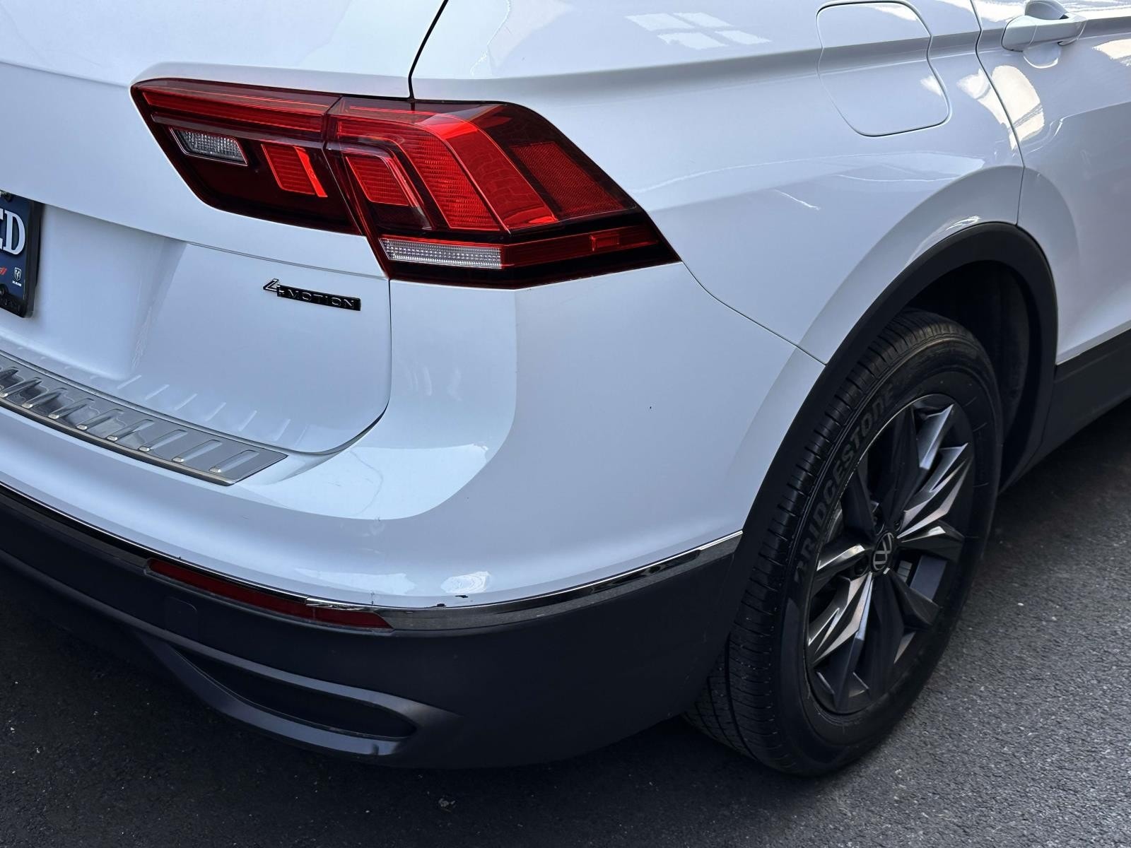 2022 Volkswagen Tiguan SE - Photo 9
