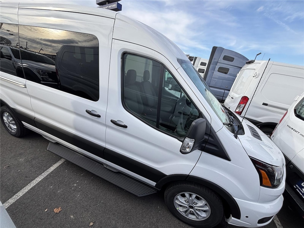 Used 2024 Ford Transit Passenger Wagon XLT Wagon Medium Roof Van