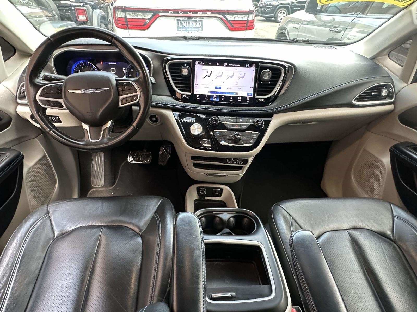 2021 Chrysler Pacifica Touring L - Photo 15