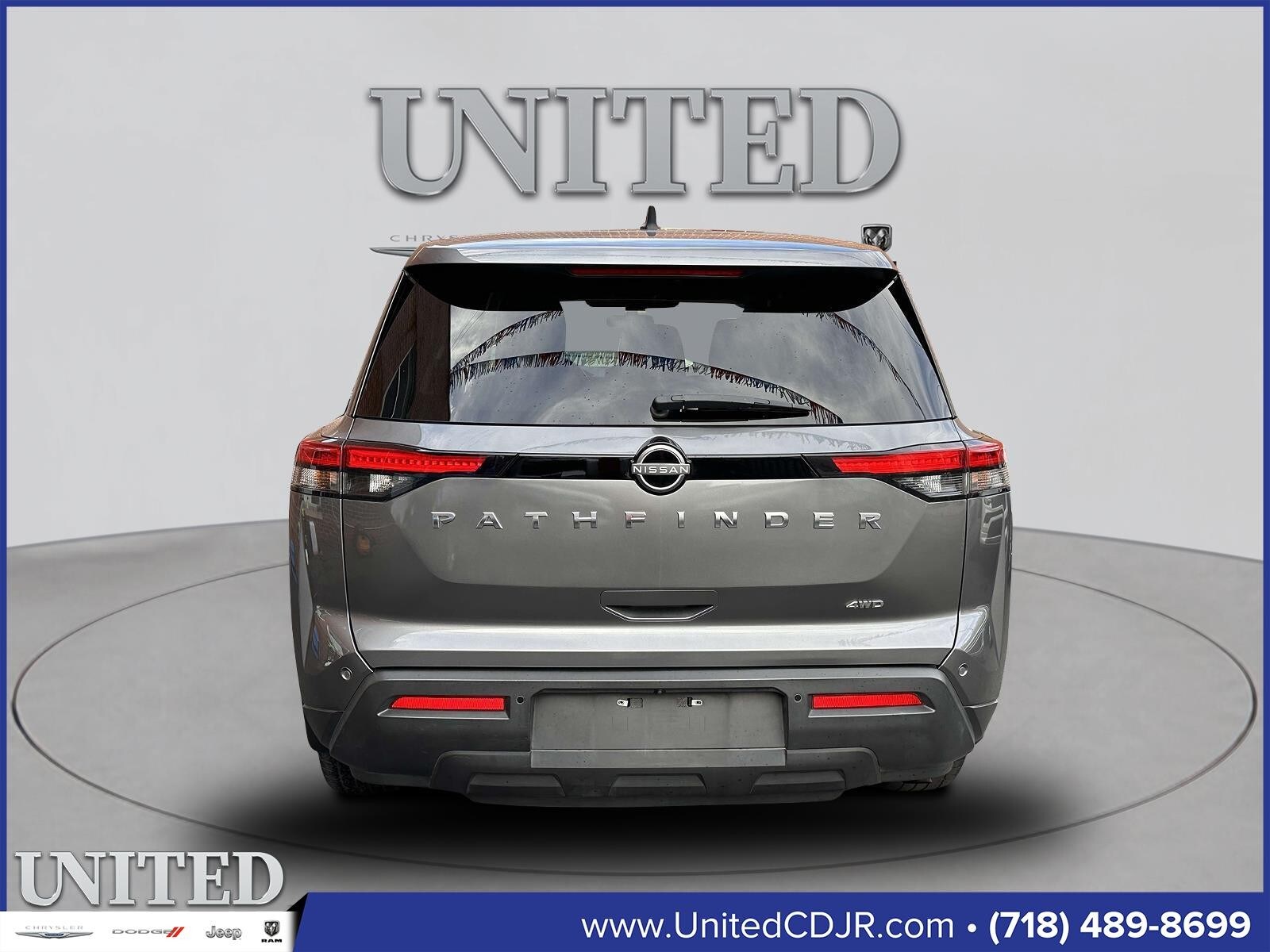 2023 Nissan Pathfinder S photo 4