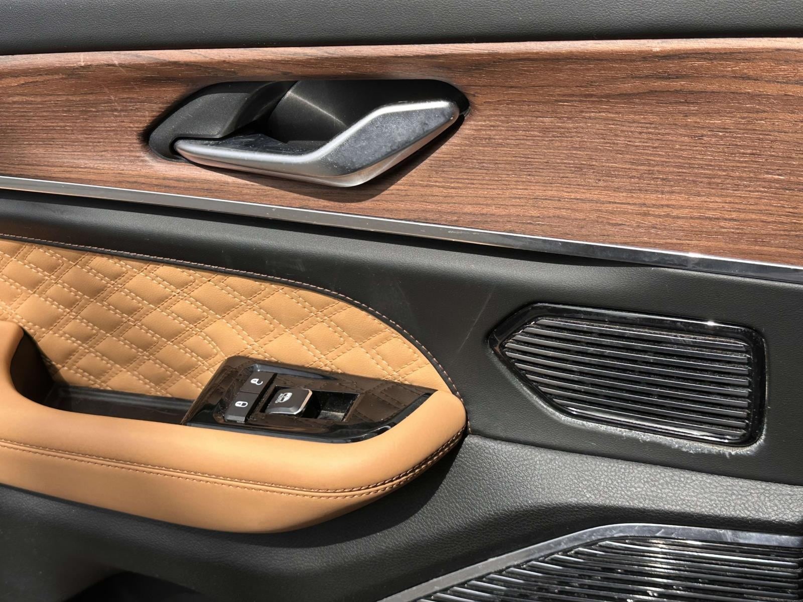 2022 Jeep Grand Cherokee Summit - Photo 25