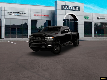2026 Ram 3500 TRADESMAN CREW CAB 4X4 8' BOX Pickup