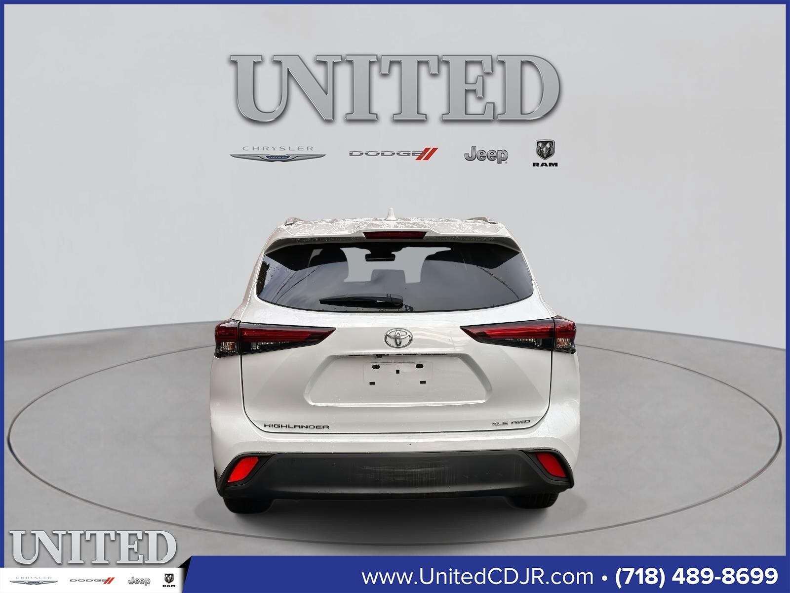 2024 Toyota Highlander XLE photo 4