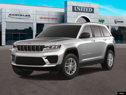 2025 Jeep Grand Cherokee LAREDO X 4X4 Sport Utility