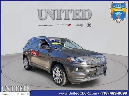 2022 Jeep Compass Latitude Lux SUV