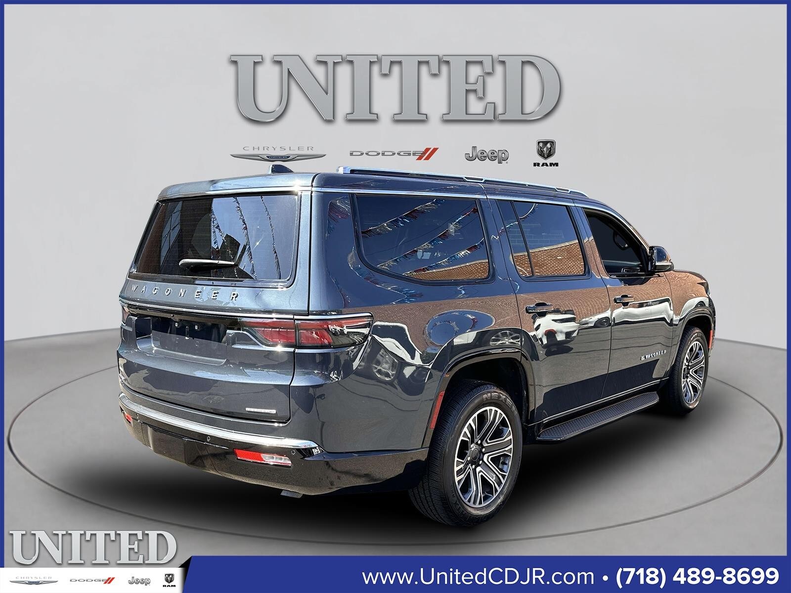 2023 Jeep Wagoneer Series II photo 3