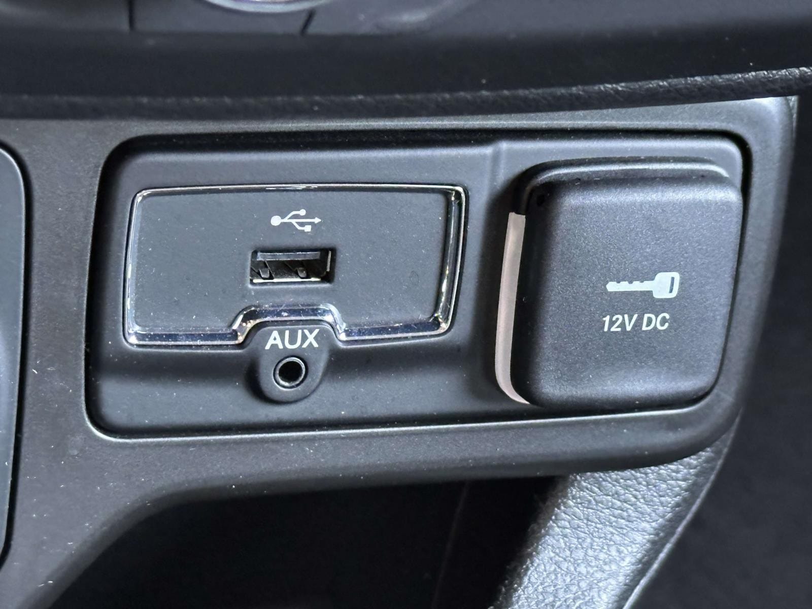 2020 Jeep Renegade Limited - Photo 31