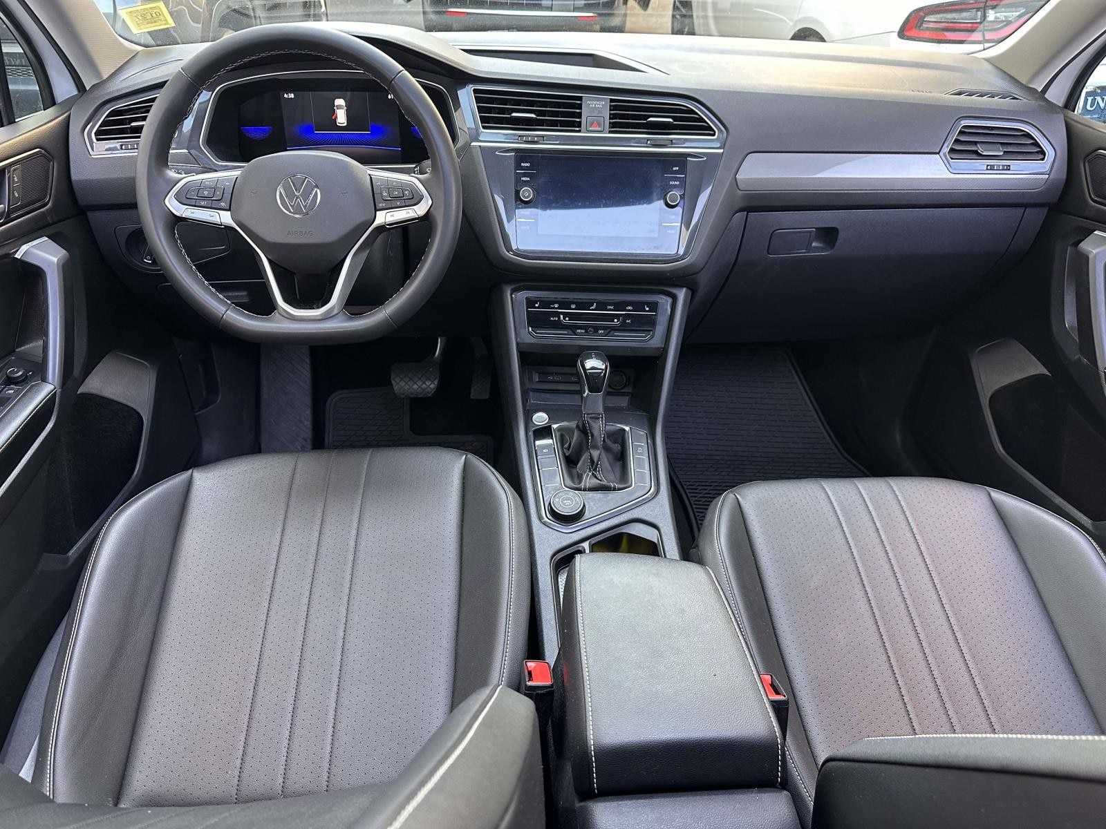 2022 Volkswagen Tiguan SE - Photo 17