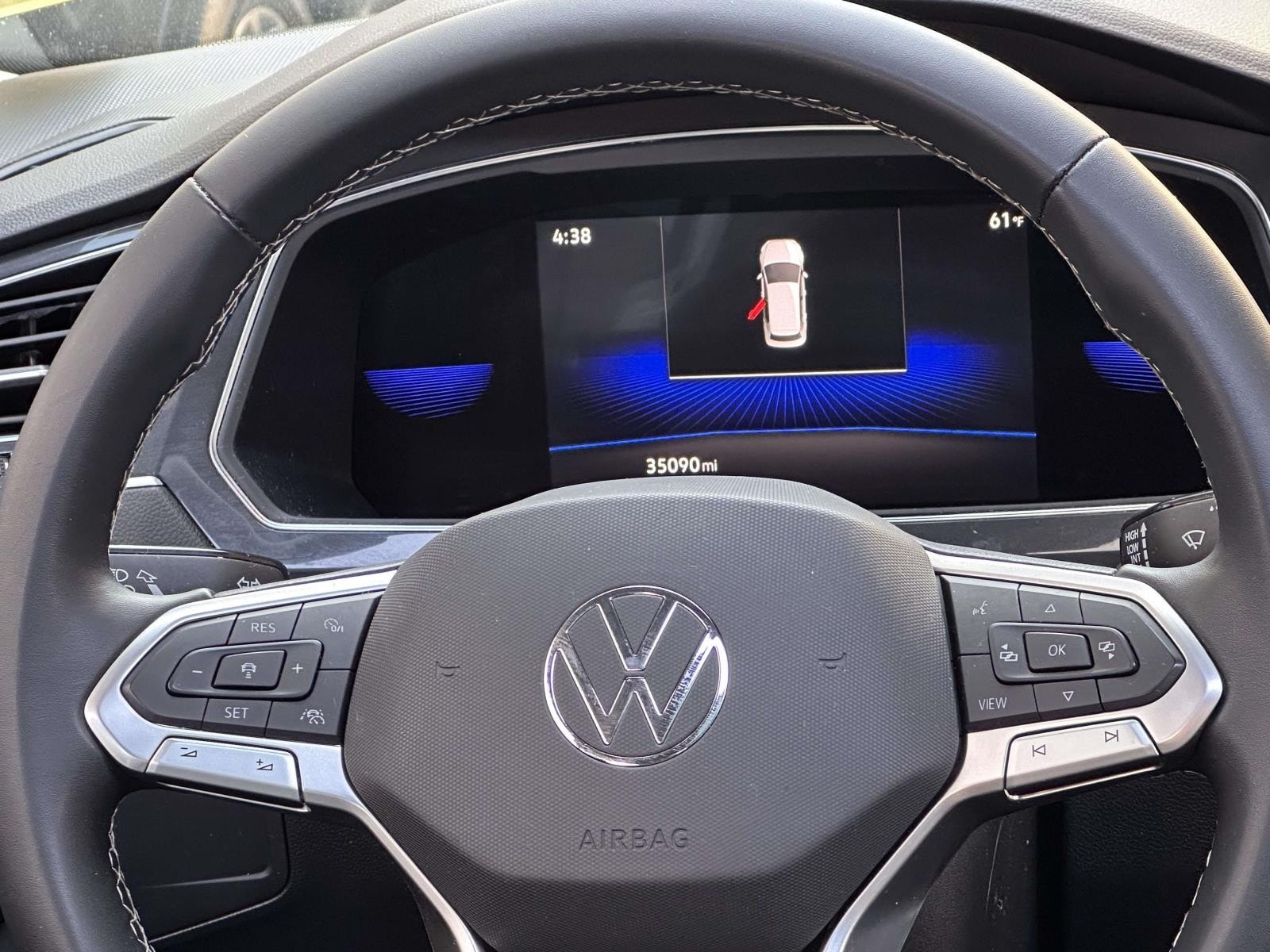 2022 Volkswagen Tiguan SE - Photo 19