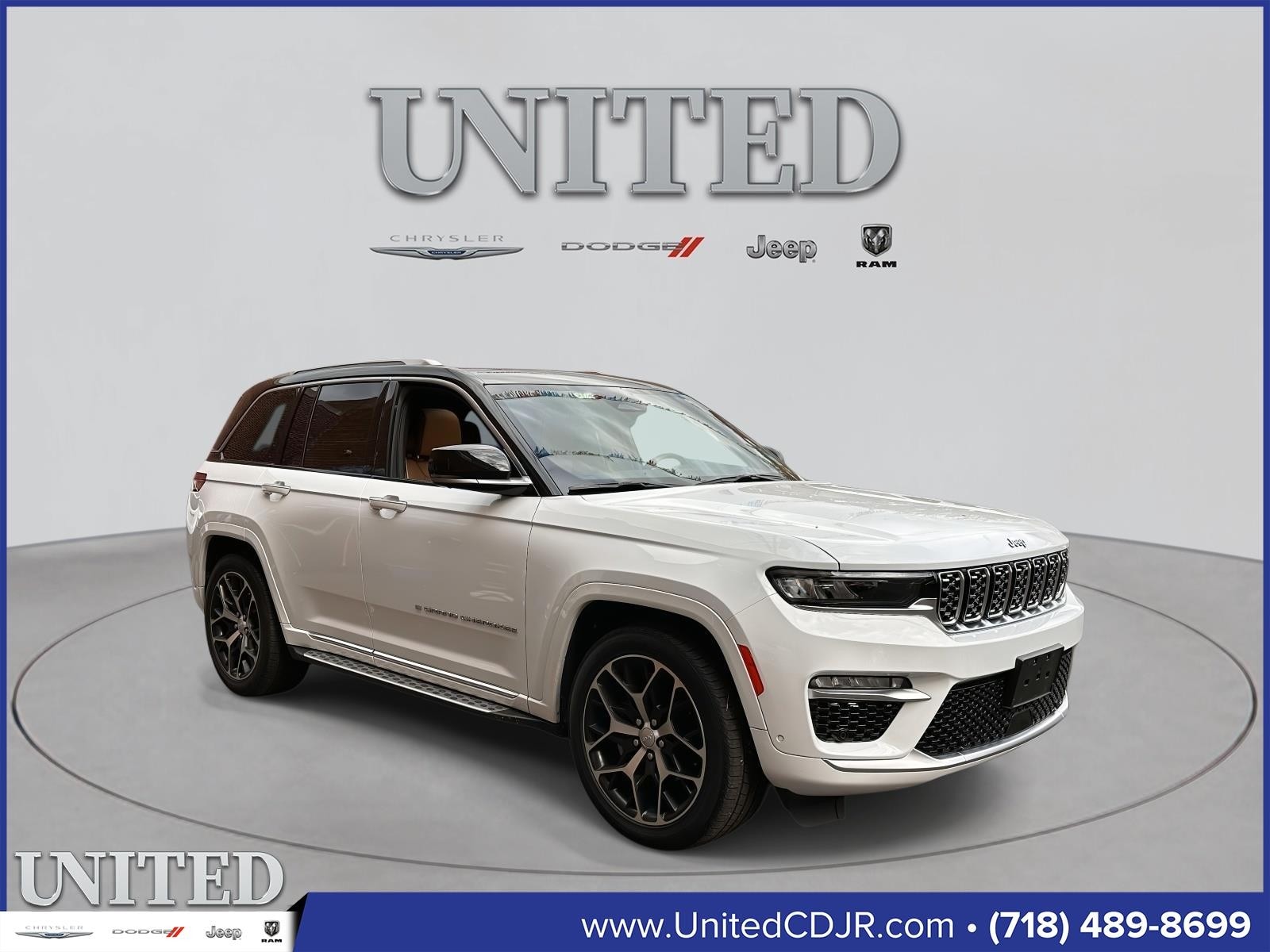 2022 Jeep Grand Cherokee Summit Reserve's photo