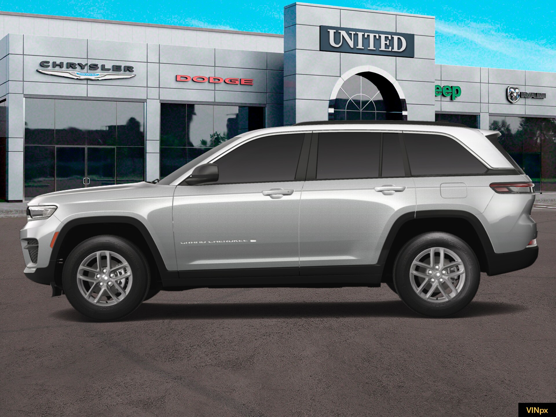 2025 Jeep Grand Cherokee Laredo Altitude photo 3