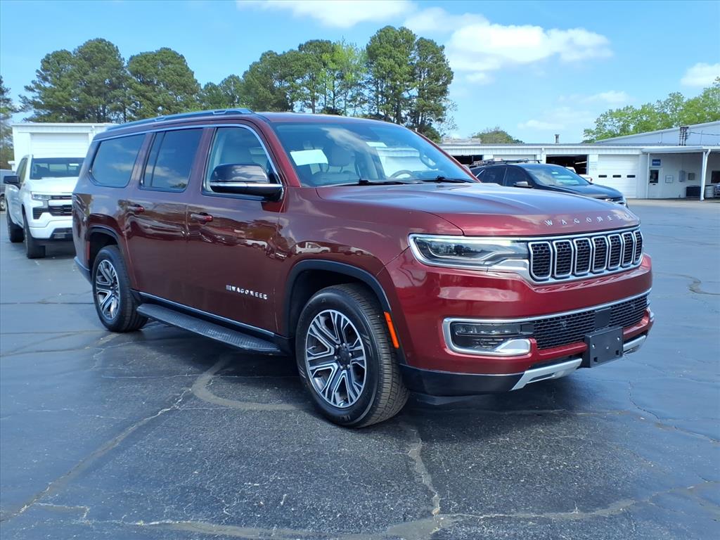 2024 Jeep Wagoneer L Series II 4WD's photo