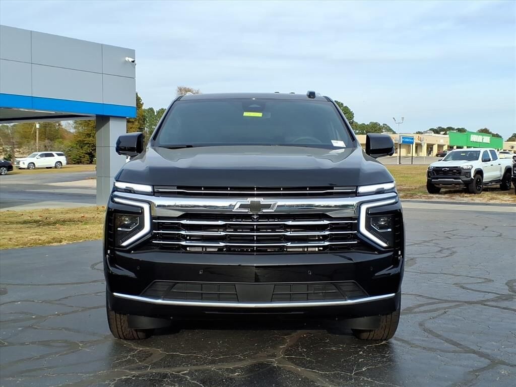 New 2026 Chevrolet Suburban LT SUV