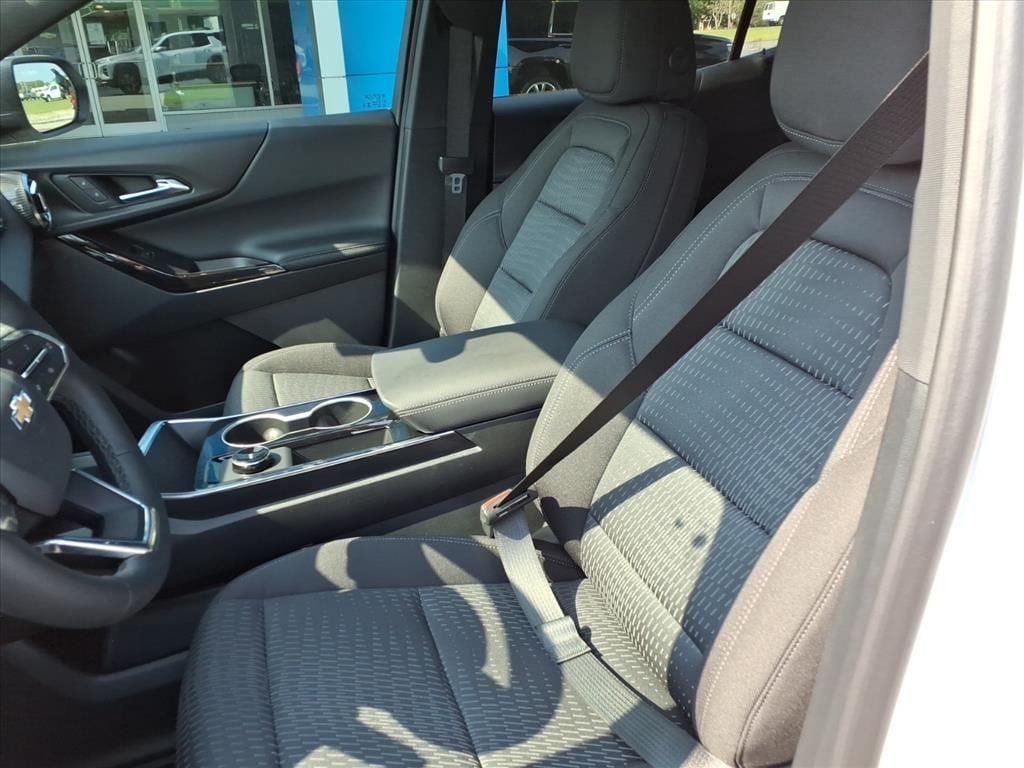 2027 Chevrolet Equinox LT - Photo 15