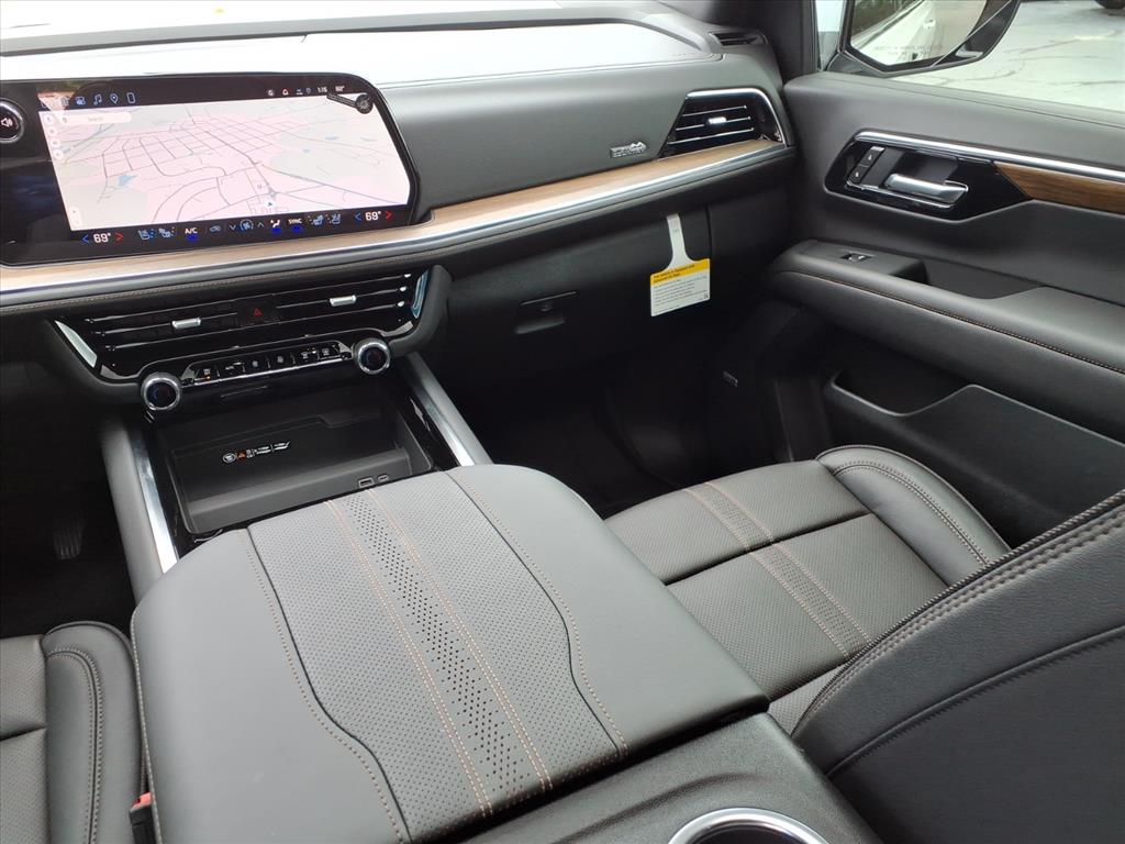 2026 Chevrolet Suburban High Country - Photo 15
