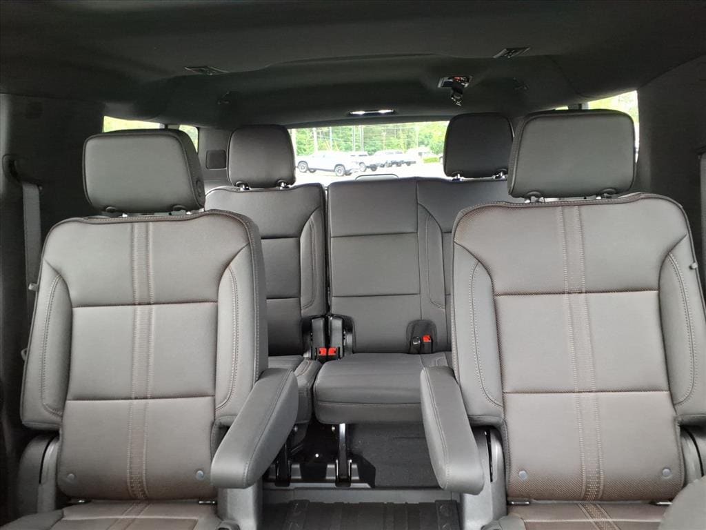 2026 Chevrolet Suburban High Country - Photo 21