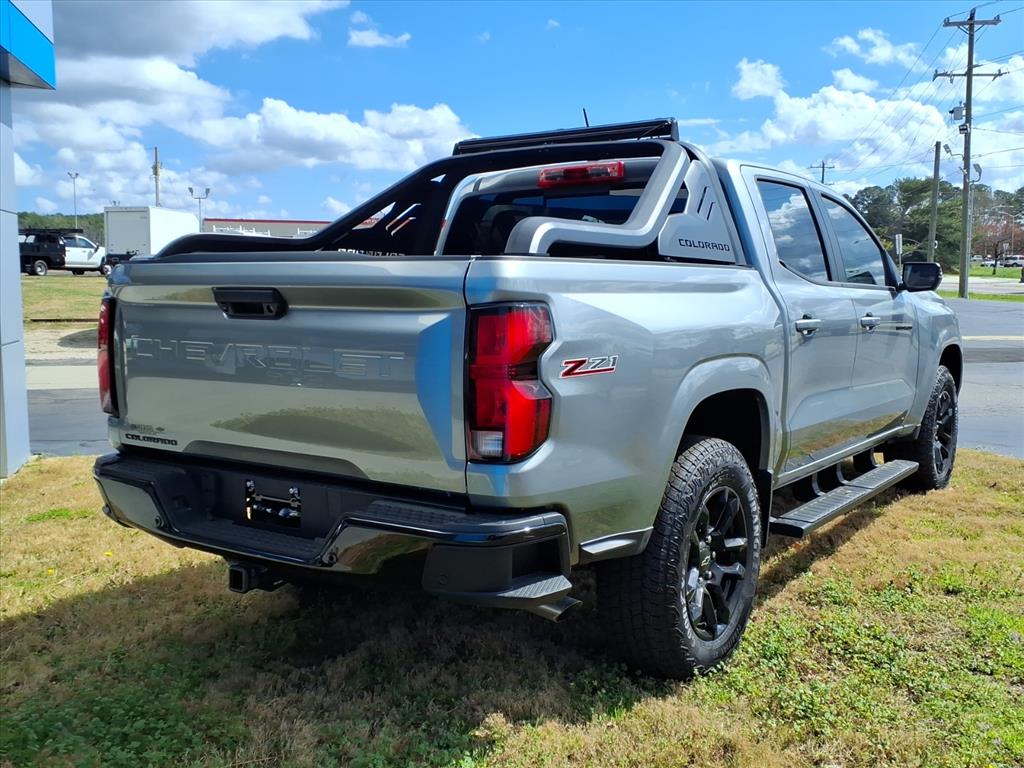 2025 Chevrolet Colorado Z71 - Photo 9