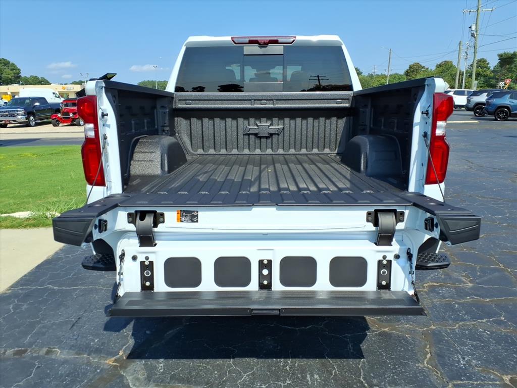 2026 Chevrolet Silverado 1500 High Country - Photo 8