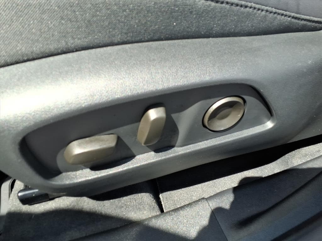 2027 Chevrolet Equinox LT - Photo 15