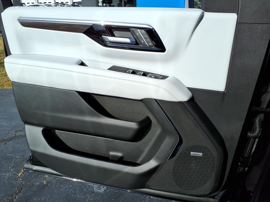 2026 Chevrolet Tahoe Premier - Photo 32