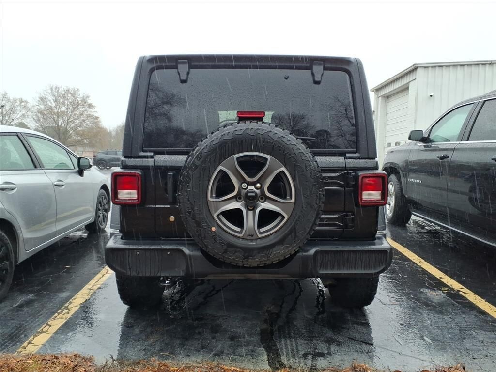 Used 2018 Jeep Wrangler Unlimited Sport S SUV