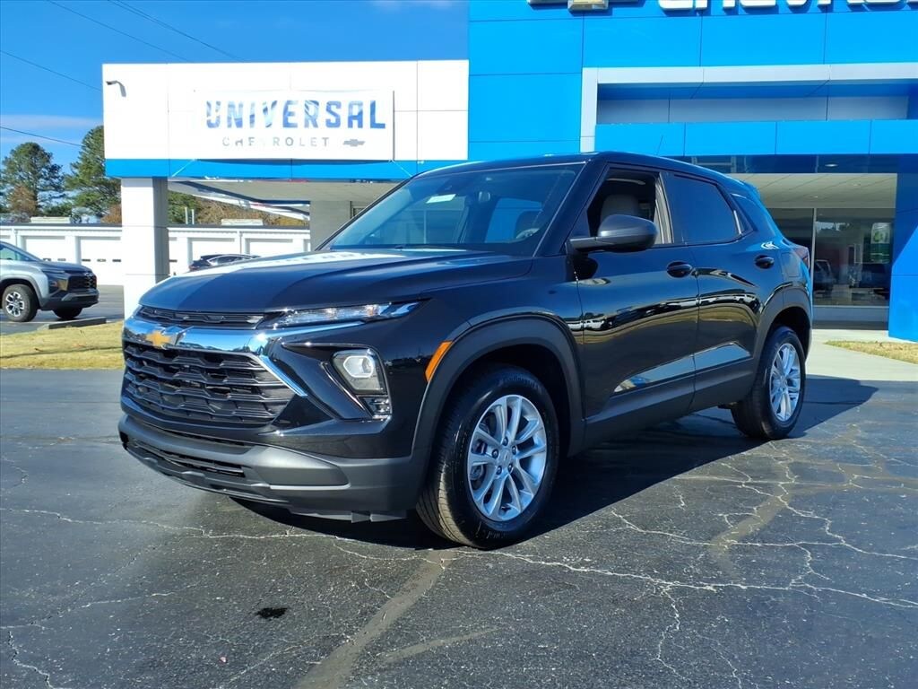Used 2025 Chevrolet Trailblazer LS SUV