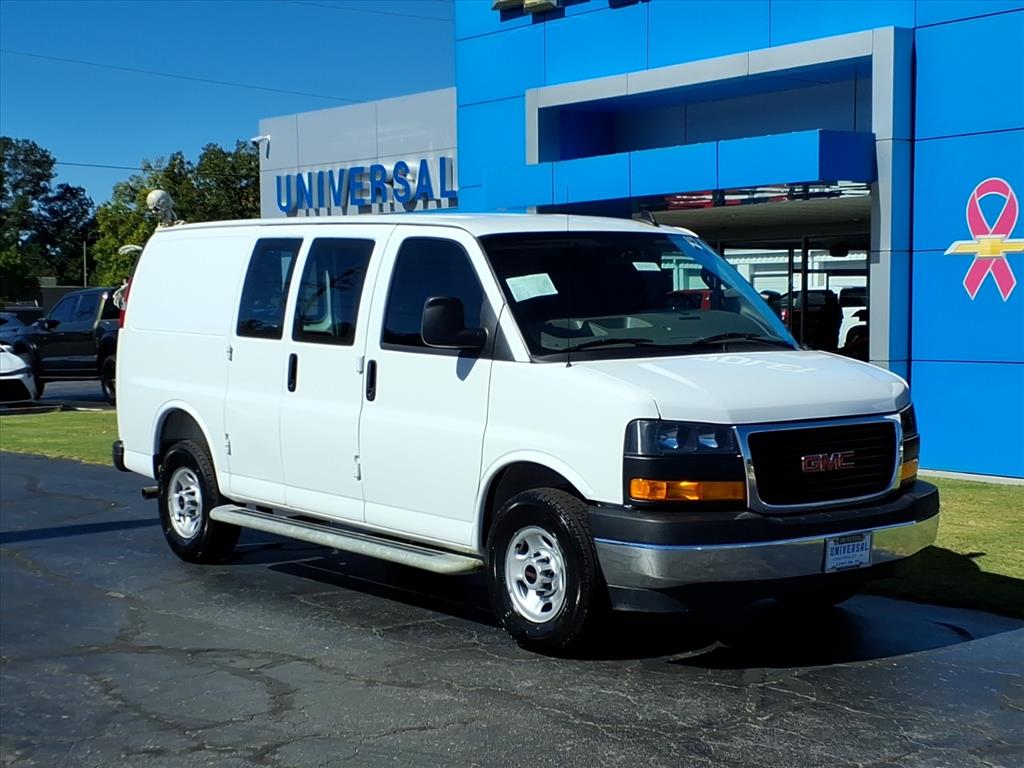 2025 GMC Savana Cargo Van
